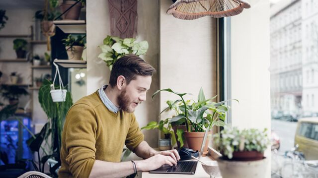 Frontpage - Energetic man small